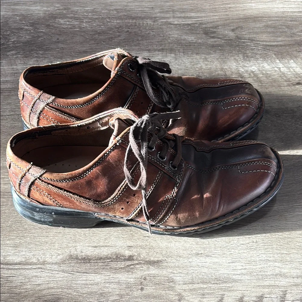 Clark’s brown leather dress shoes size 10.5